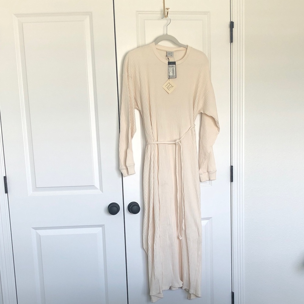 Chic Cream Long Sleeve Dress